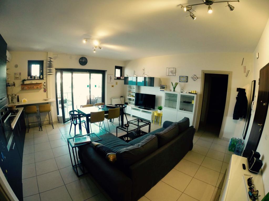 Luxury Apartment Messina Room photo
